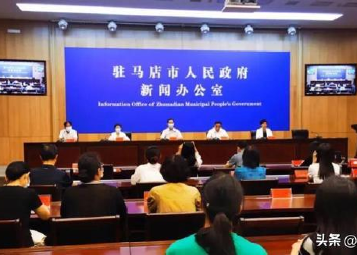 房卡全攻略“微信牛牛房卡游戏代理”详细房卡使用教程