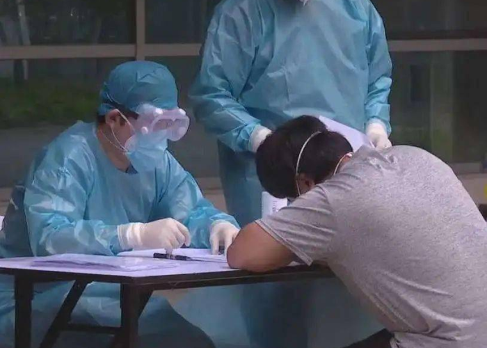 北京一男子确诊新冠,社区防控迅速响应,专家提醒个人防护不可松懈 北京一男子确诊新冠,社区防控迅速响应,专家提醒个人防护不可松懈