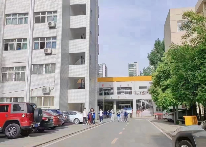 郑州全封闭（郑州全封闭式寄宿初中学）