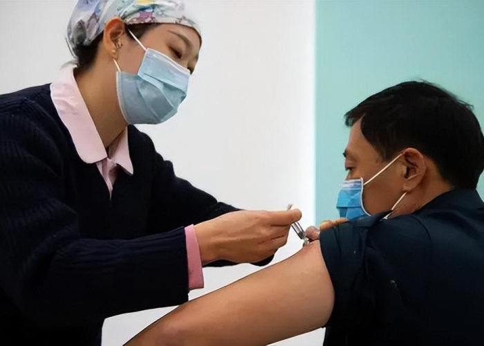 没阳过的人跟阳康接触会被感染吗?科学解析与防护指南 没阳过的人跟阳康接触会被感染吗?科学解析与防护指南