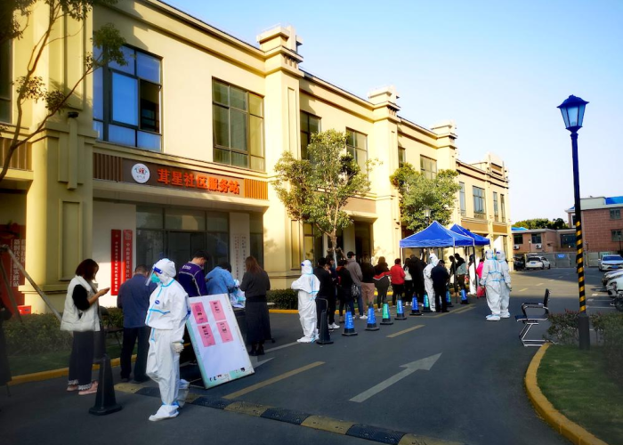 上海疫情小区发现记,一座城市的韧性考验与温情守护 上海疫情小区发现记,一座城市的韧性考验与温情守护