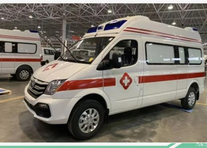 意大利新冠疫情爆发救护车/意大利救护车紧急出警 意大利新冠疫情爆发救护车/意大利救护车紧急出警