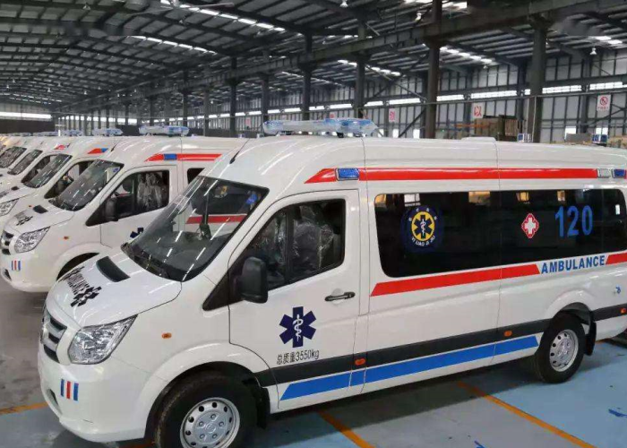 意大利新冠疫情爆发救护车/意大利救护车紧急出警 意大利新冠疫情爆发救护车/意大利救护车紧急出警