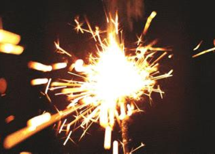 柬埔寨首相，铁肩担道义，洪玛奈誓言不会退缩引领国家坚定前行