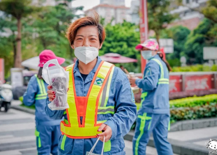 疫情高风险地区就地过广,坚守中的温情与希望 疫情高风险地区就地过广,坚守中的温情与希望