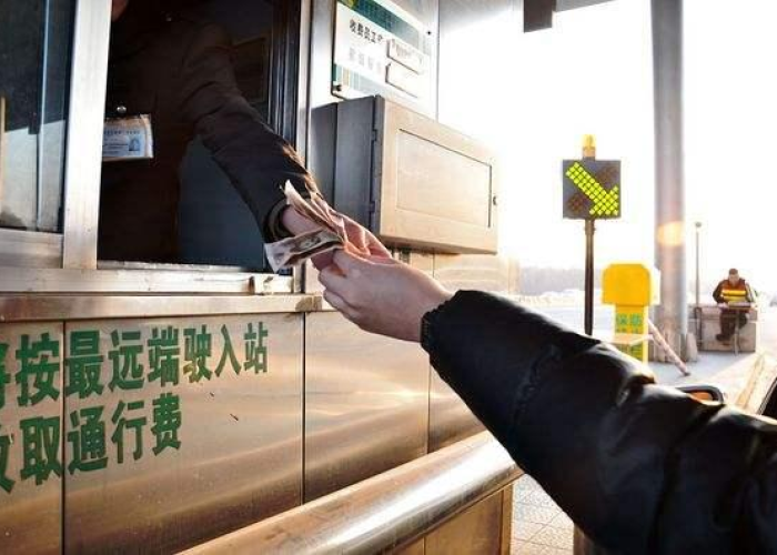 假期高速收费,以上高速还是下高速为准?关键细节决定你的出行成本 假期高速收费,以上高速还是下高速为准?关键细节决定你的出行成本