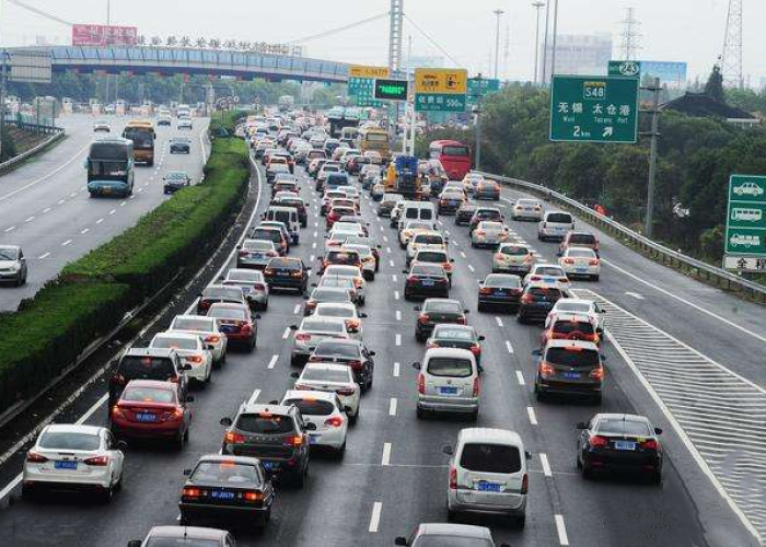 上高速免费下高速过了免费时间如何收费?车主必读的完整指南 上高速免费下高速过了免费时间如何收费?车主必读的完整指南