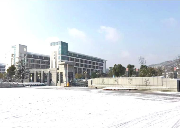 给大家讲解“微信牛牛房卡金花房卡”详细房卡使用教程