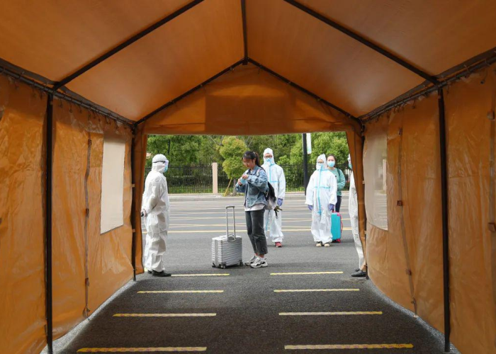 精准防控筑屏障,中高风险区暂缓返校为哪般? 精准防控筑屏障,中高风险区暂缓返校为哪般?