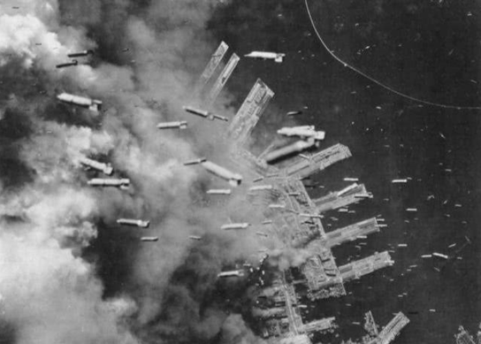 扬州战疫,35例重症堡垒下的生命攻坚战与城市守护录 扬州战疫,35例重症堡垒下的生命攻坚战与城市守护录