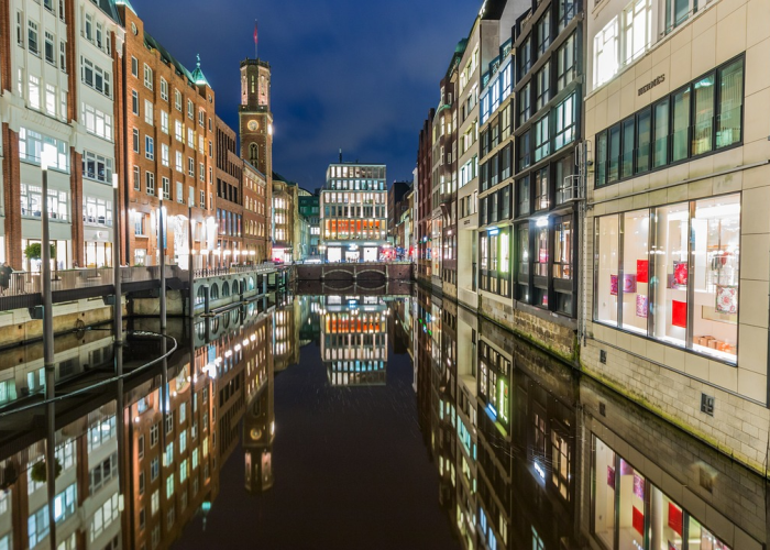 郑州解封,一座城市的复苏与反思 郑州解封,一座城市的复苏与反思