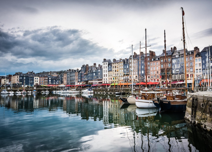 【上海全区域封闭管理/上海封闭地区】 【上海全区域封闭管理/上海封闭地区】