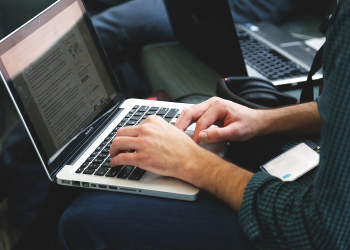 美国确诊病例超过143万是真的吗:美国确诊超241万是真的吗 美国确诊病例超过143万是真的吗:美国确诊超241万是真的吗