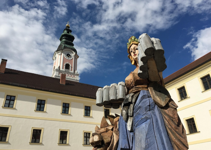 白求恩大夫来自哪里/白求恩大夫是什么人物