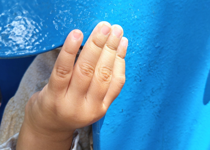 南京二岁小孩核酸感染（南京小孩核酸检测感染）