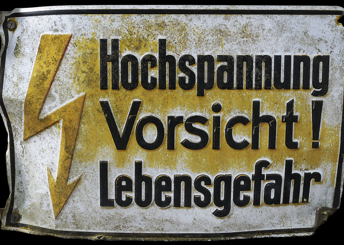 五月三十日，一个被多重历史叙事标记的日常刻度