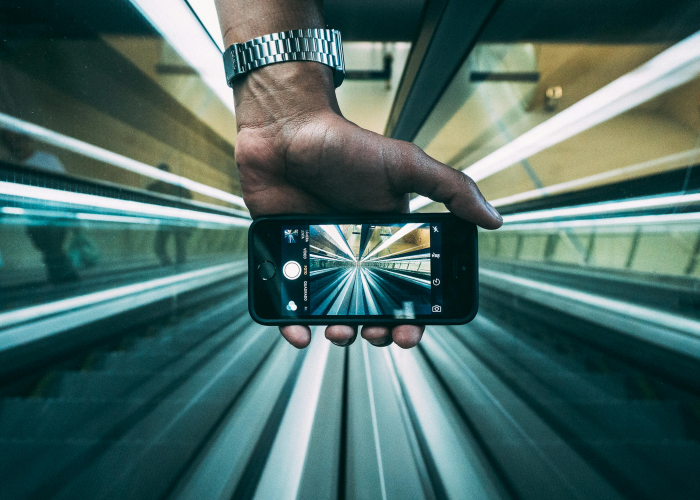 手机透视器，科技幻梦下的隐私警示与伦理迷思