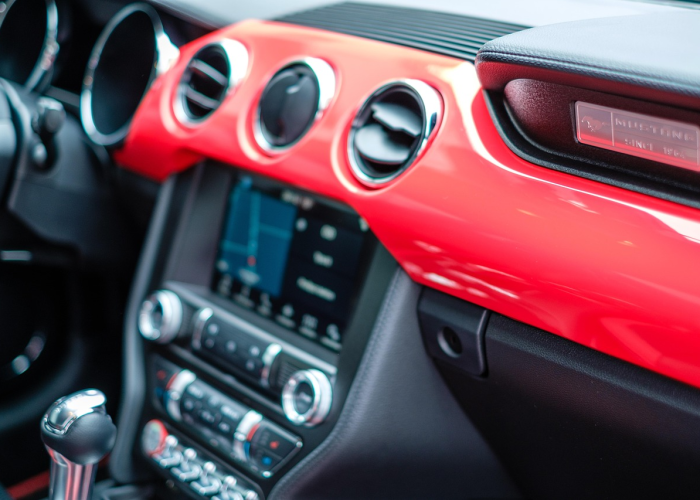 奔驰SLK级敞篷跑车广告优酷，一场速度与优雅的视觉盛宴