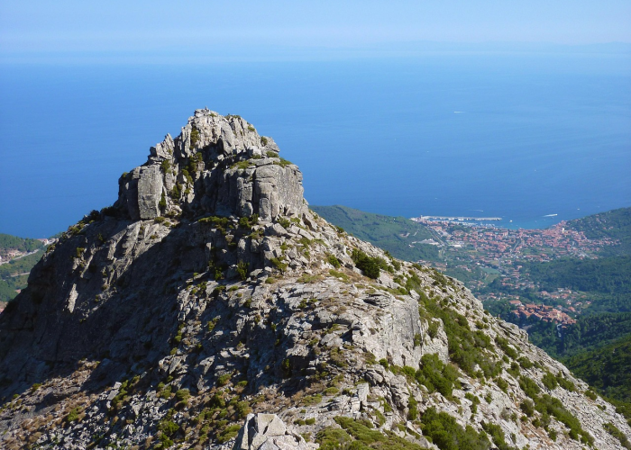 【海加尔山日常怎么开启,海加尔山的任务在哪里接啊】