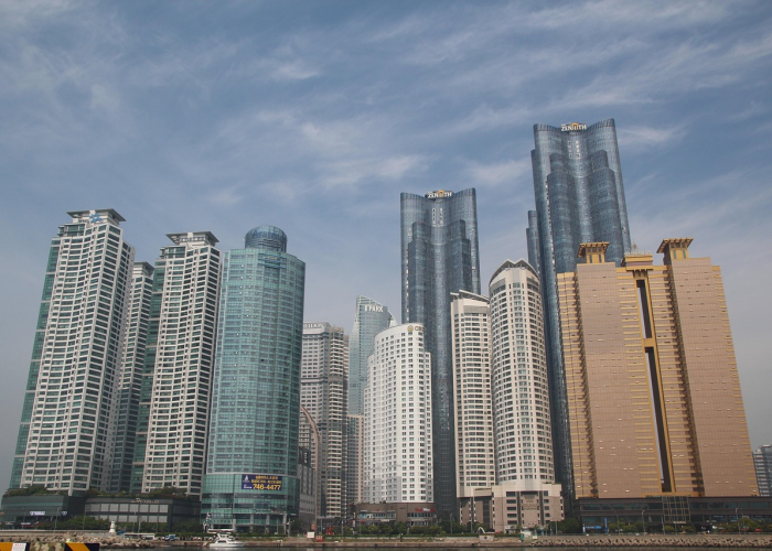 深圳再启封闭社区,一座超大城市与病毒的精准博弈 深圳再启封闭社区,一座超大城市与病毒的精准博弈