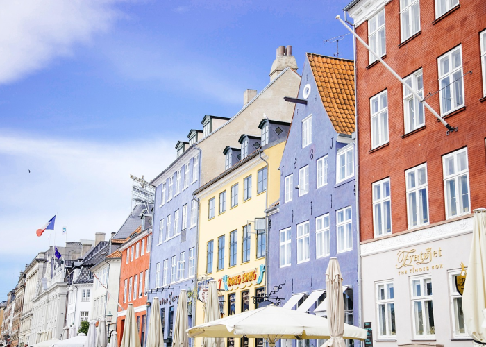 【大连封城真的假的,大连正式封城】